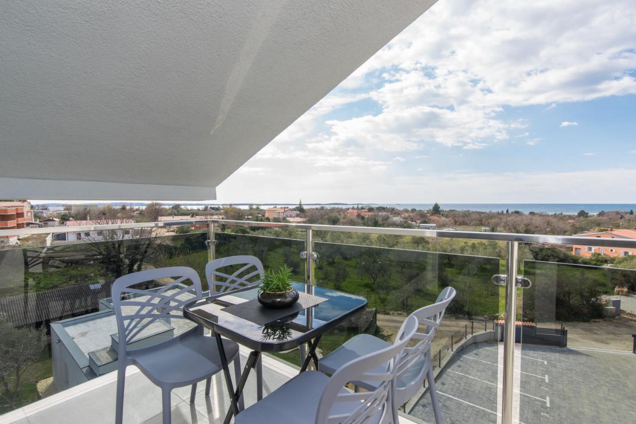 Apartment Serena, Sea View, Peroj Exterior photo